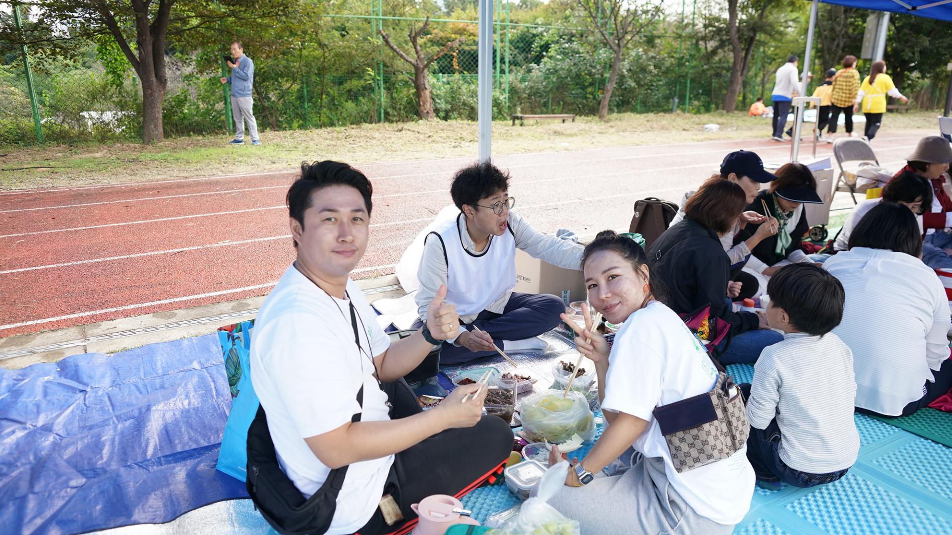 903ef6627d6f6.jpg