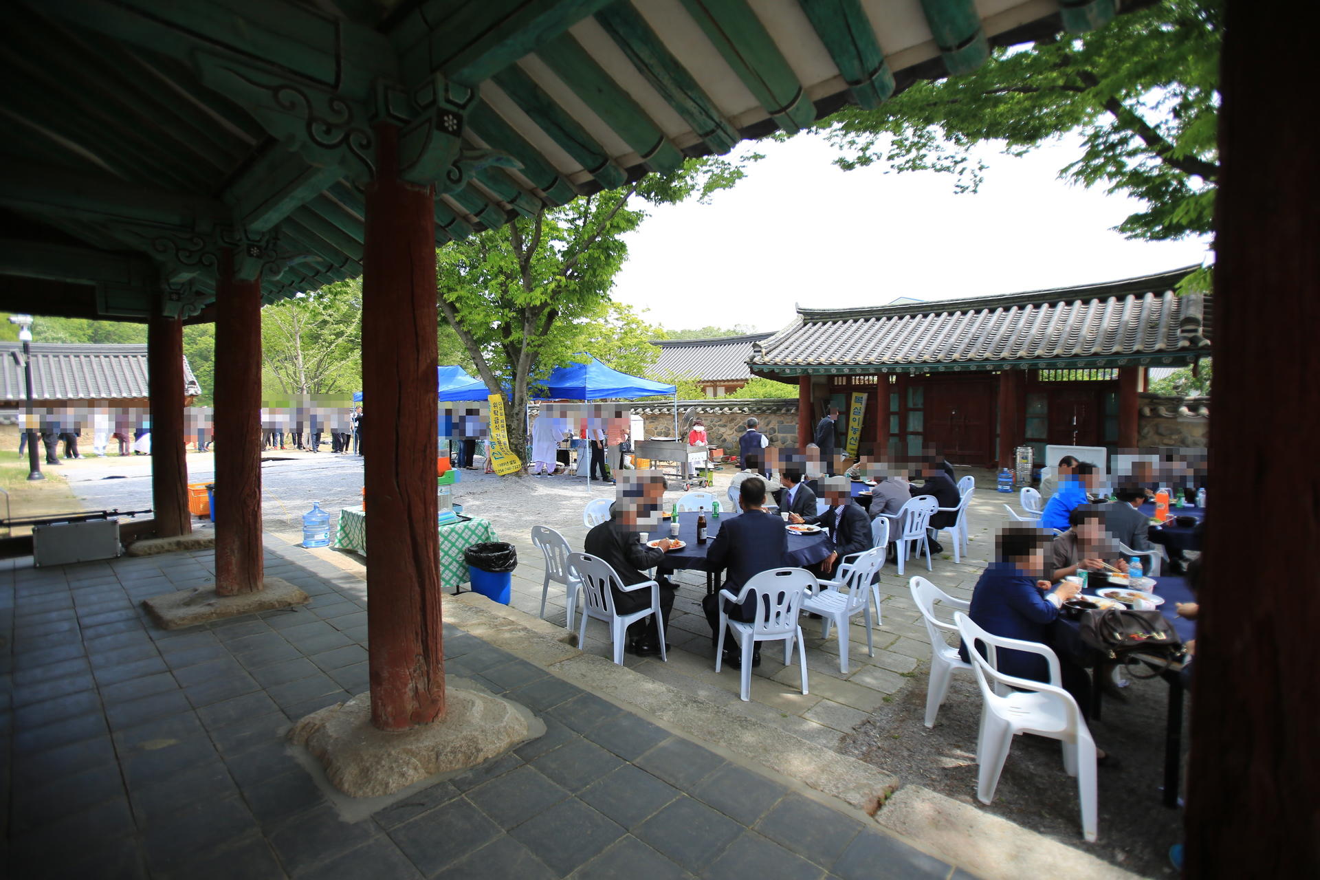 4b84386206c36.jpg
