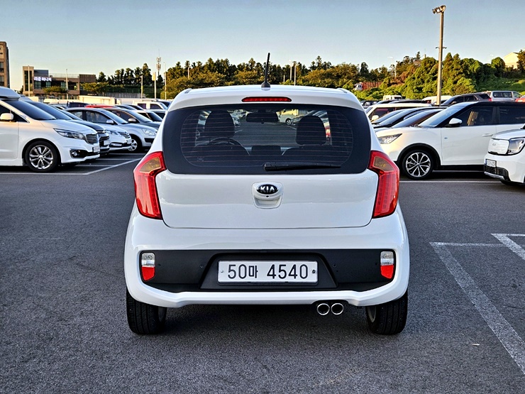 f78fa2823bb5b.jpg