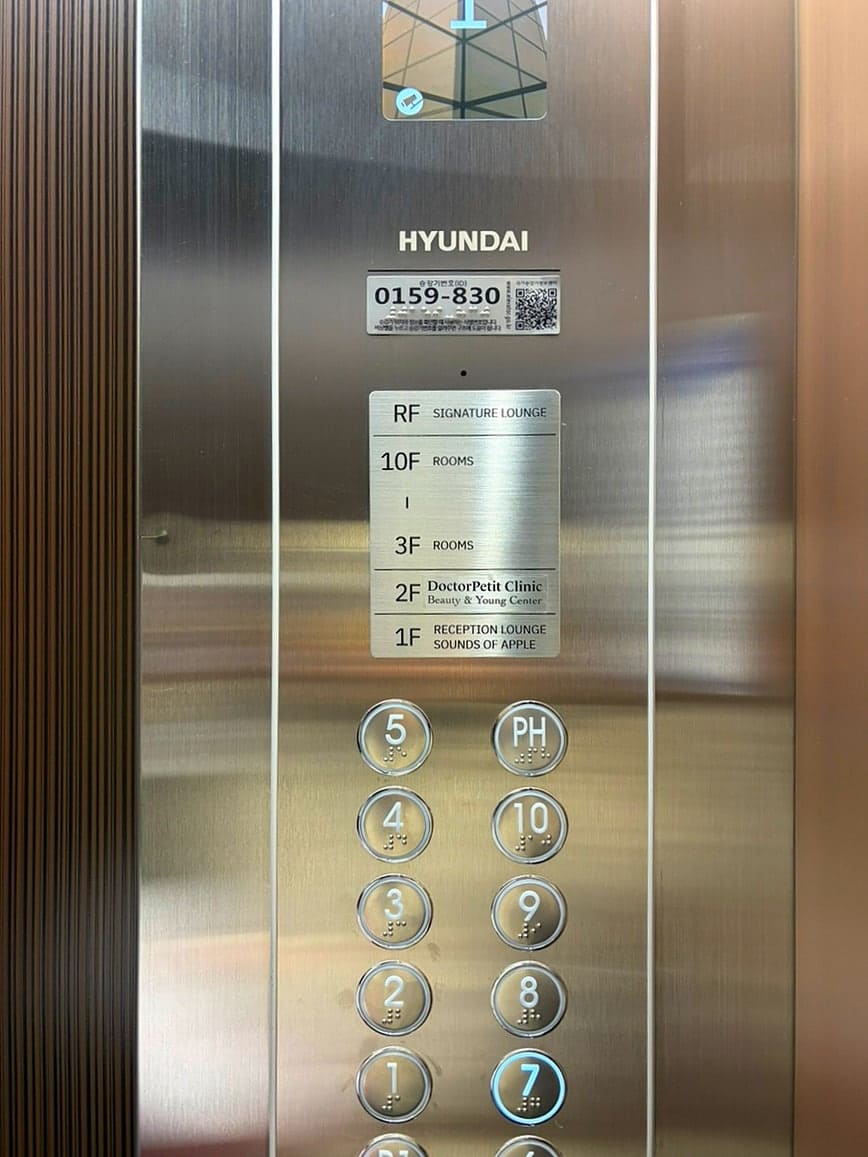 f8933f35bc938.jpg