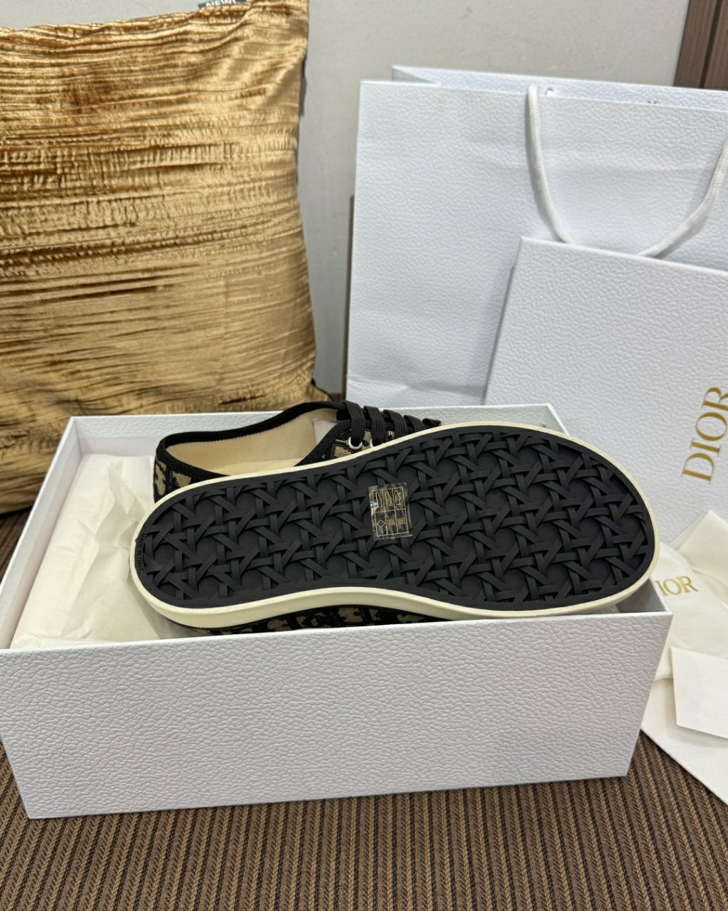 생로랑 LE LOAFER 뮬