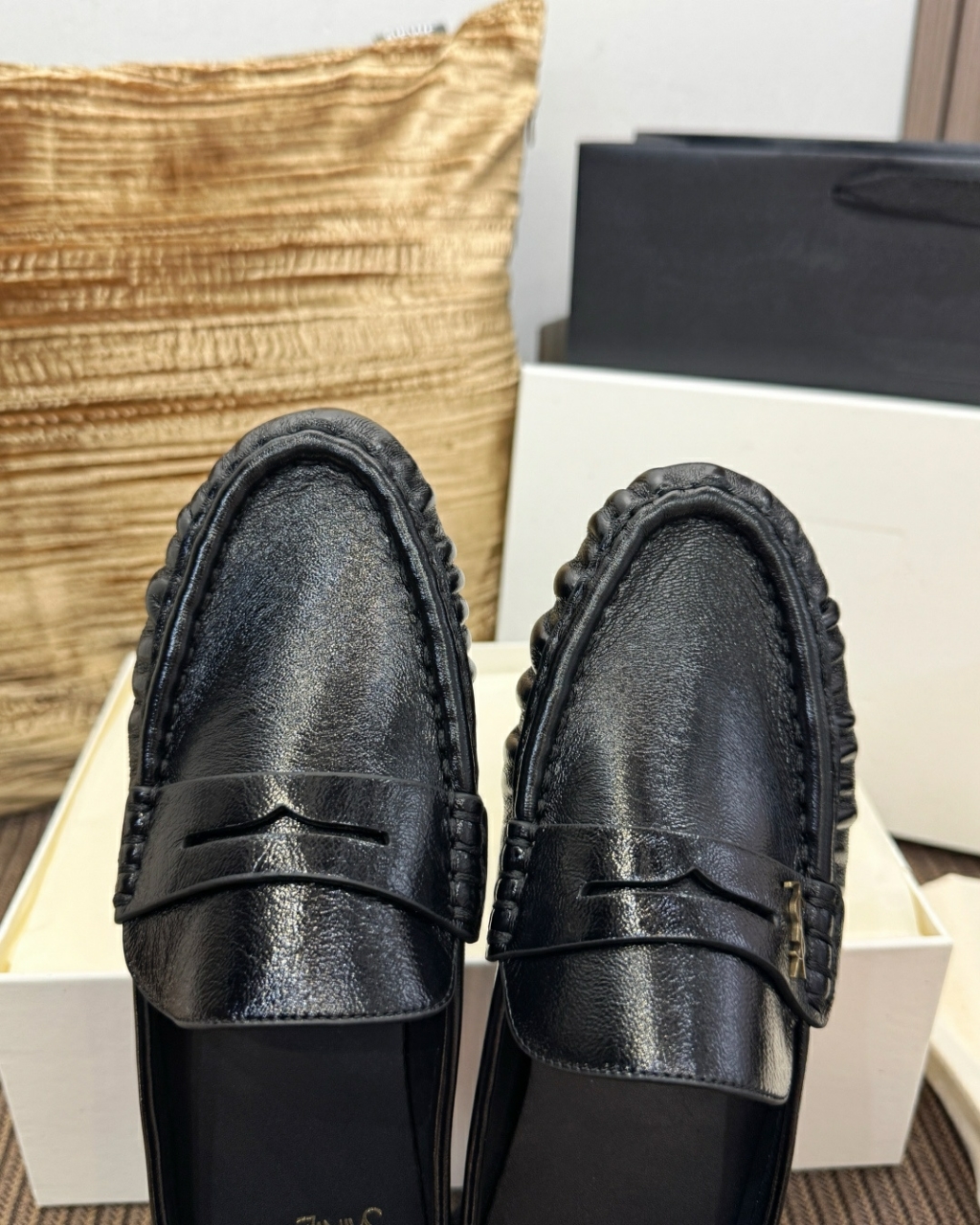 생로랑 LE LOAFER 뮬