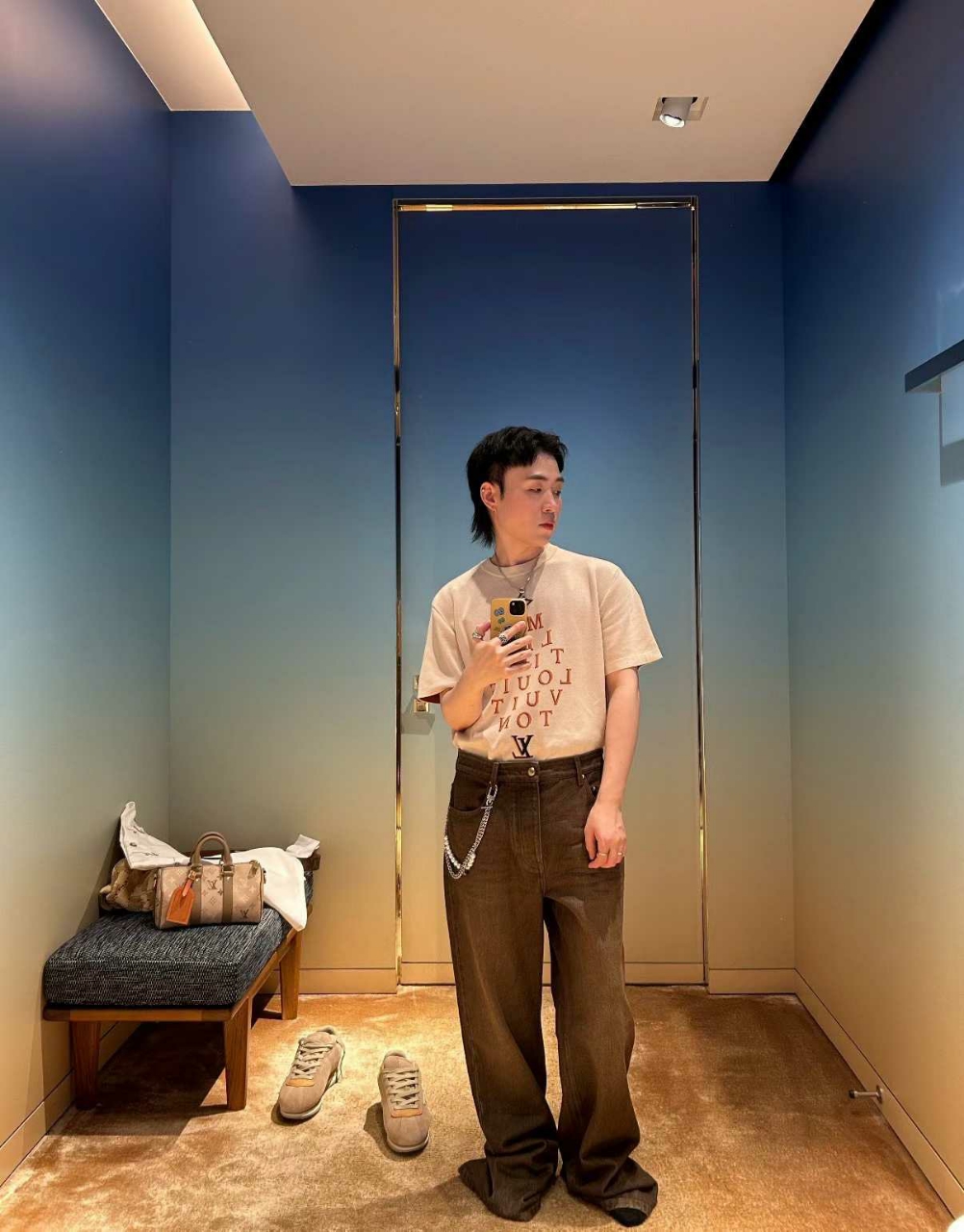 루이비통 시그니처 크루넥
