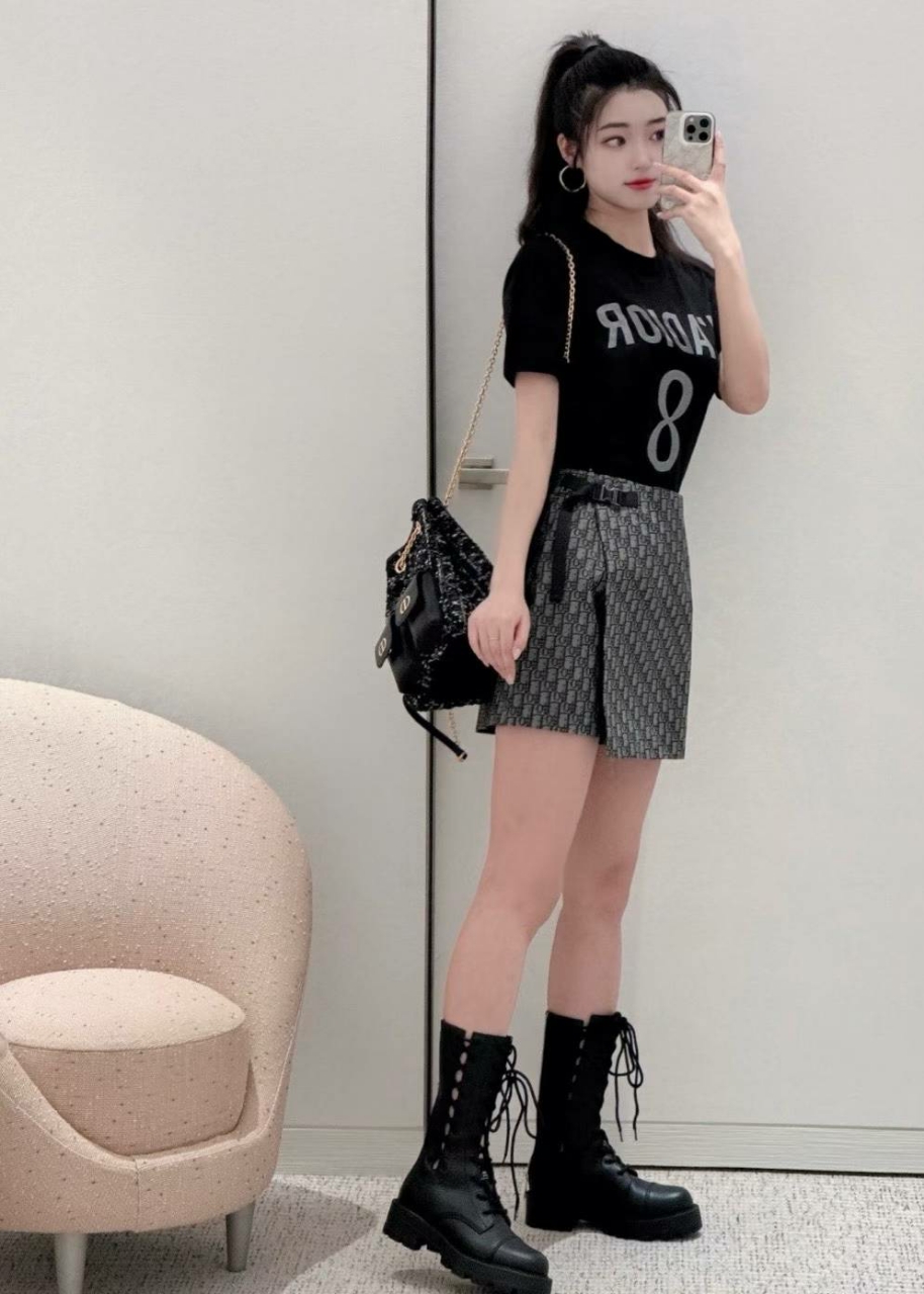 디올 오블리크 자카드 테크니컬 치마바지