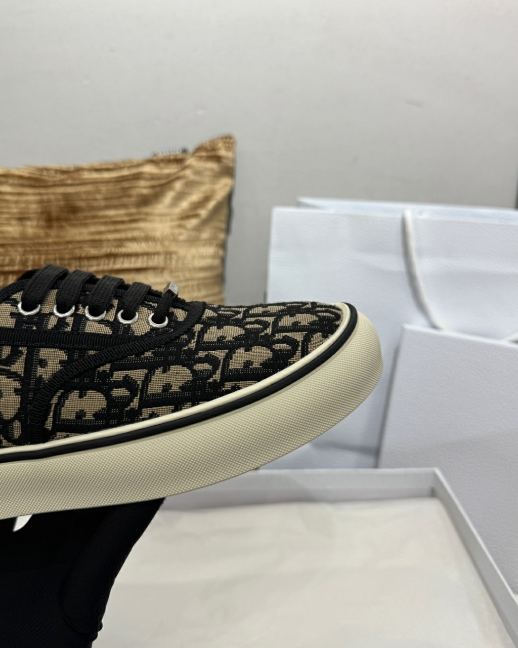 생로랑 LE LOAFER 뮬