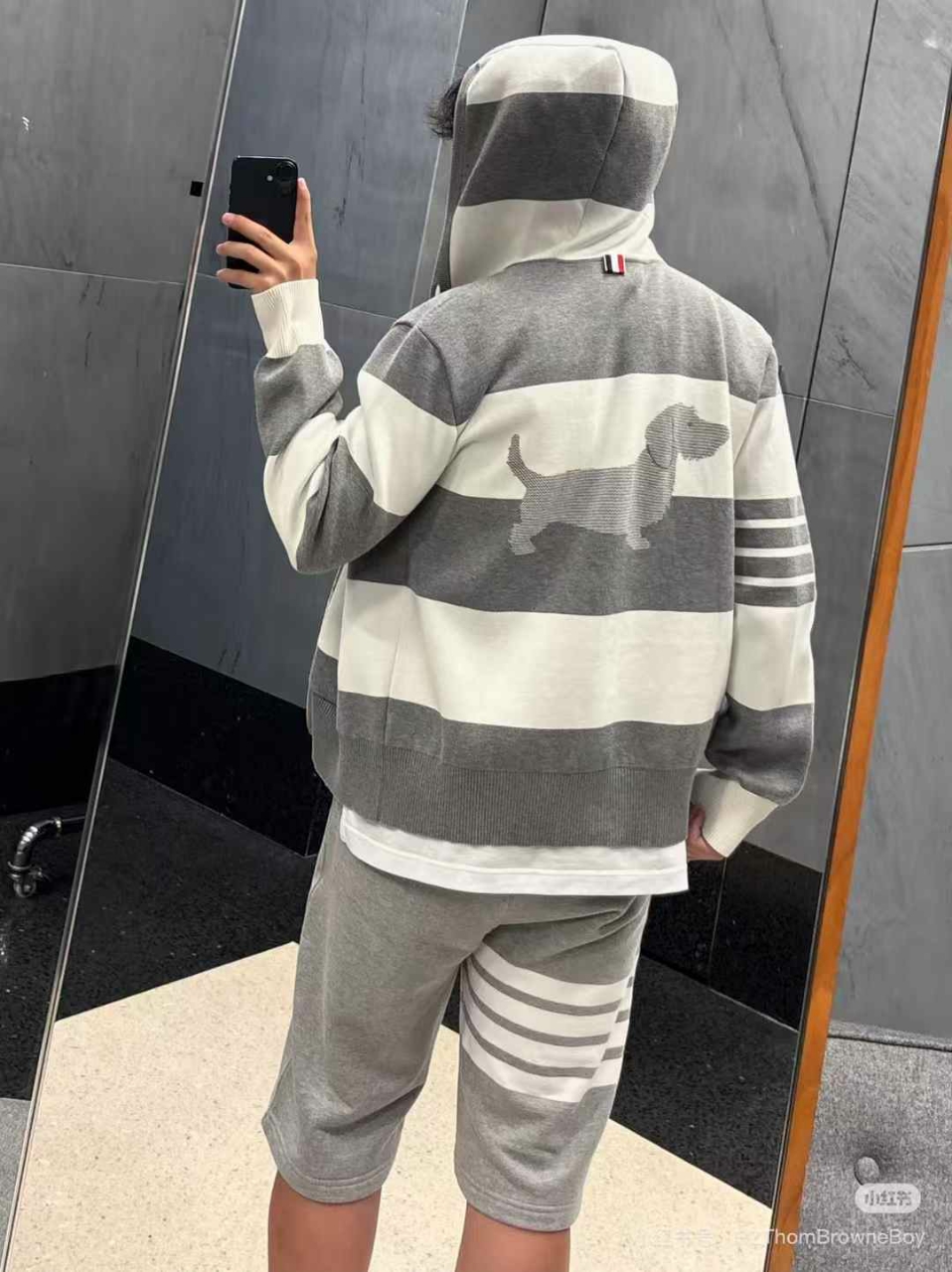 톰브라운 헥터 4바 럭비 후드 집업