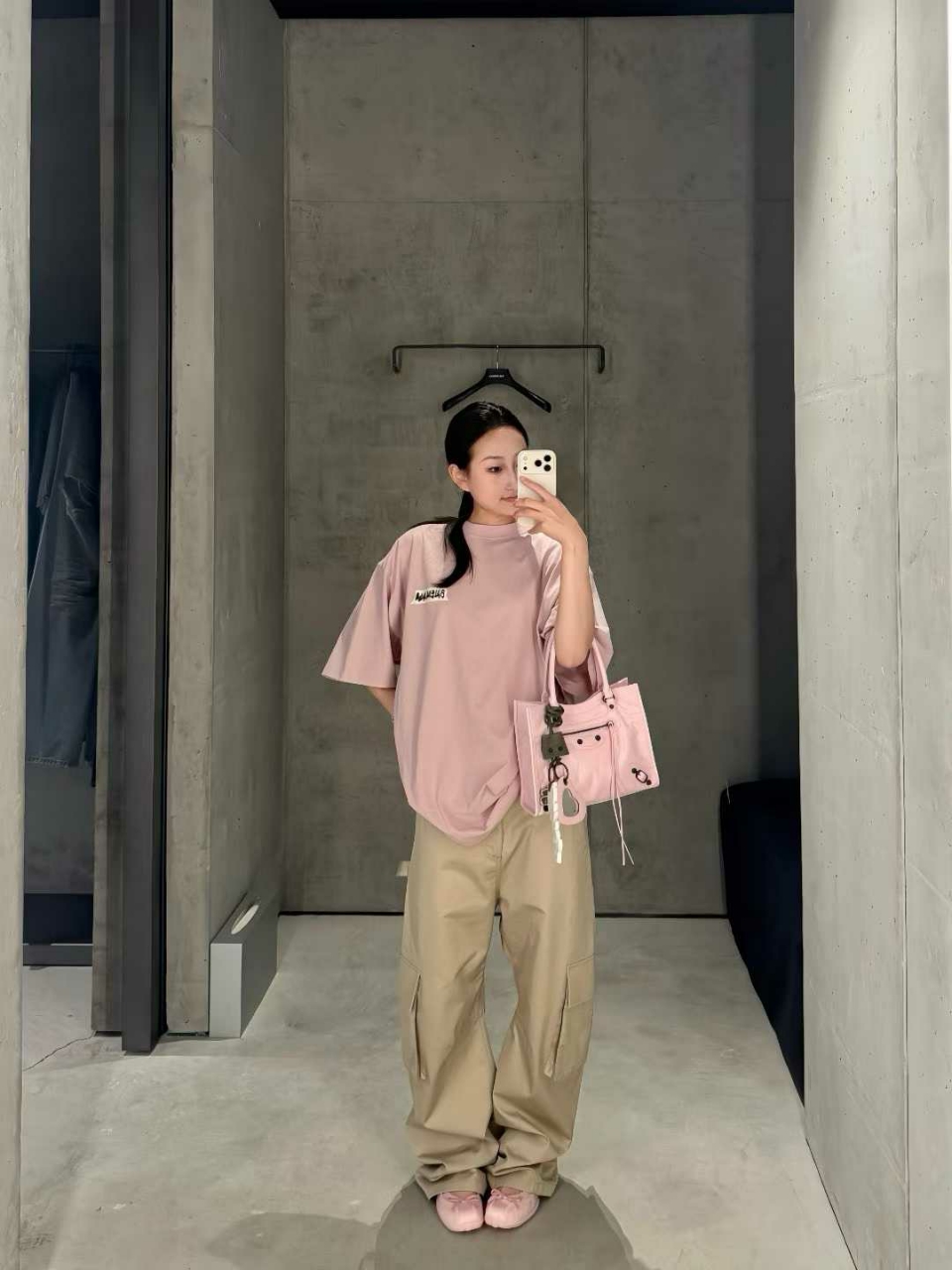 발렌시아가 마스킹 테이프 티셔츠