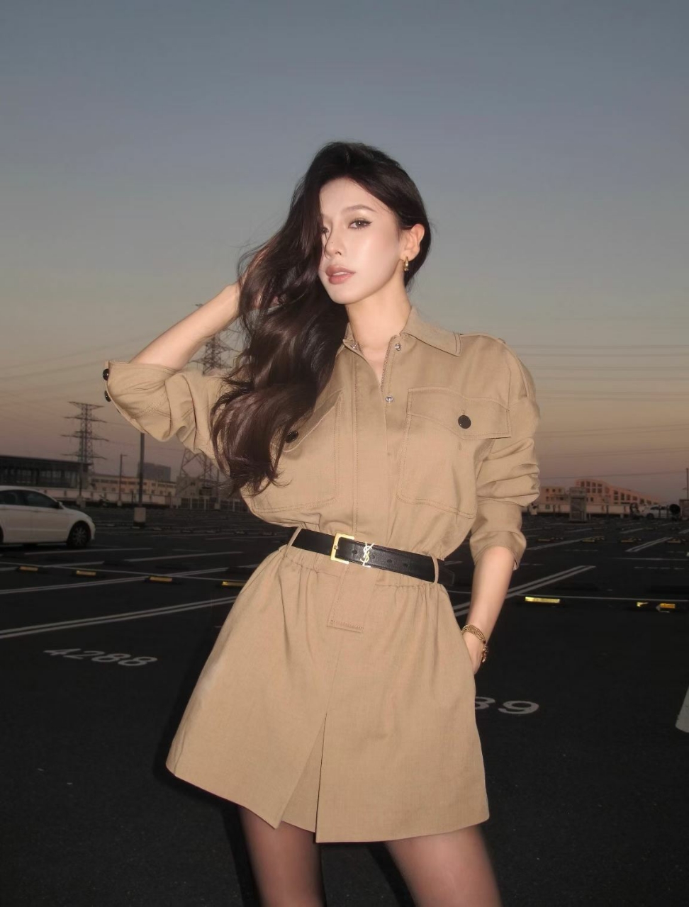 셀프포트레이트 벨트 점프수트