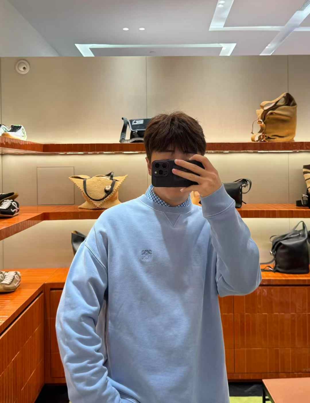 로에베 아나그램 풀오버 스웨트셔츠