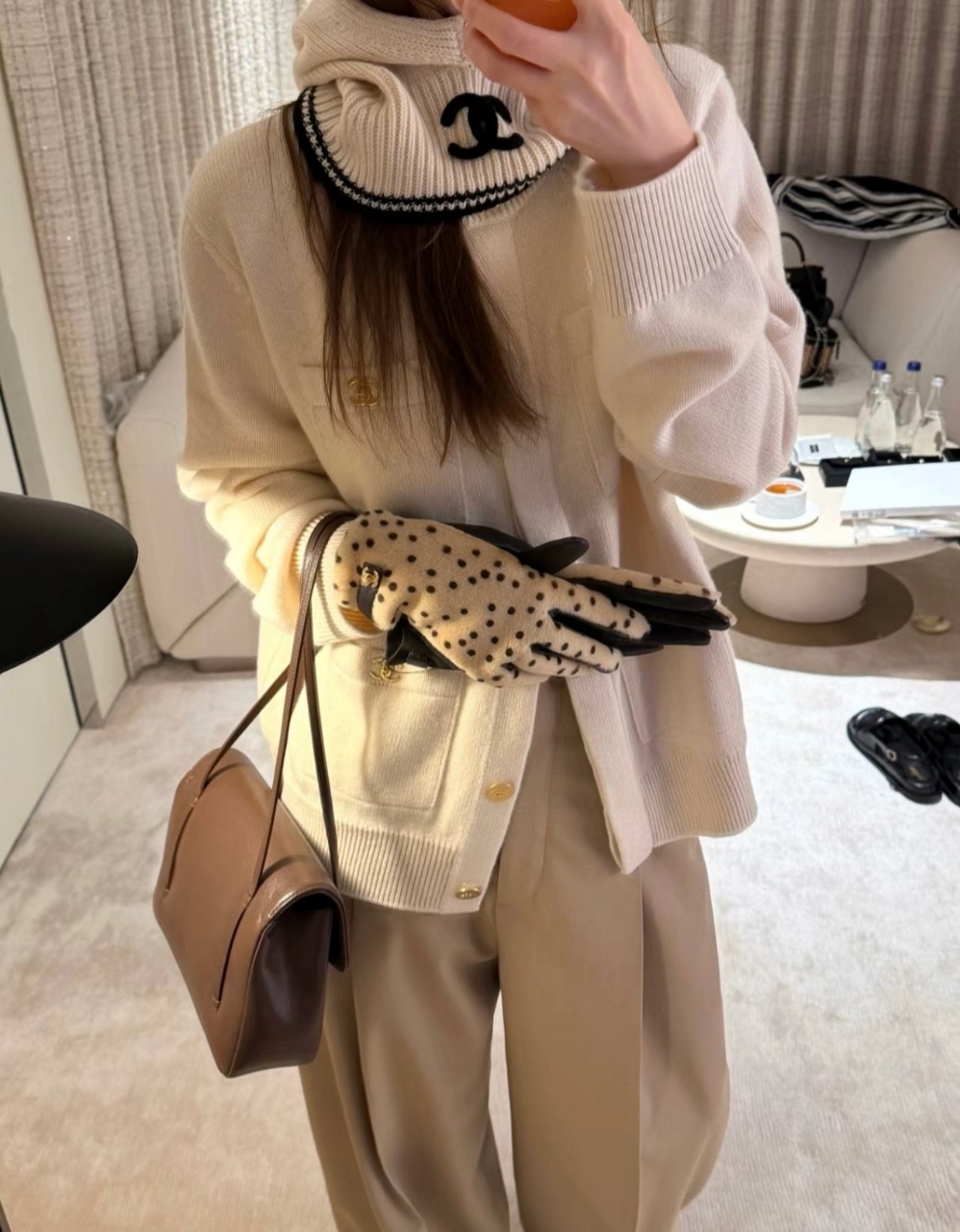 샤넬 멀티 포켓 가디건