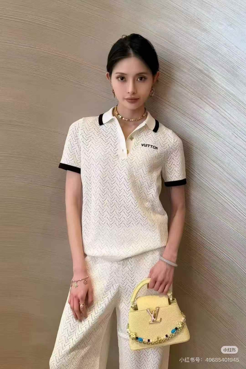 루이비통 자수 폴로 셔츠