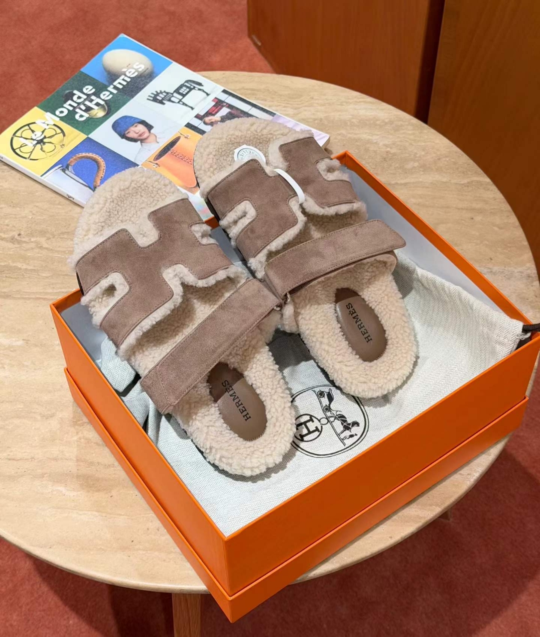 에르메스 시어링 시프레 샌들