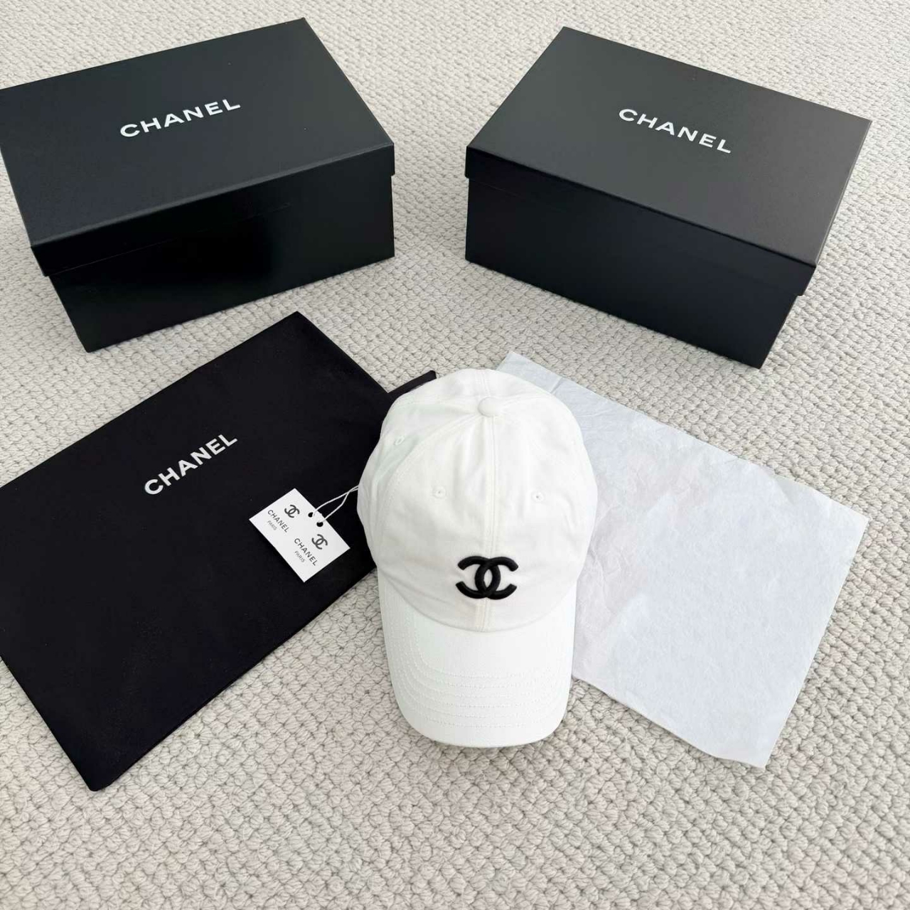 샤넬 CC로고 볼캡