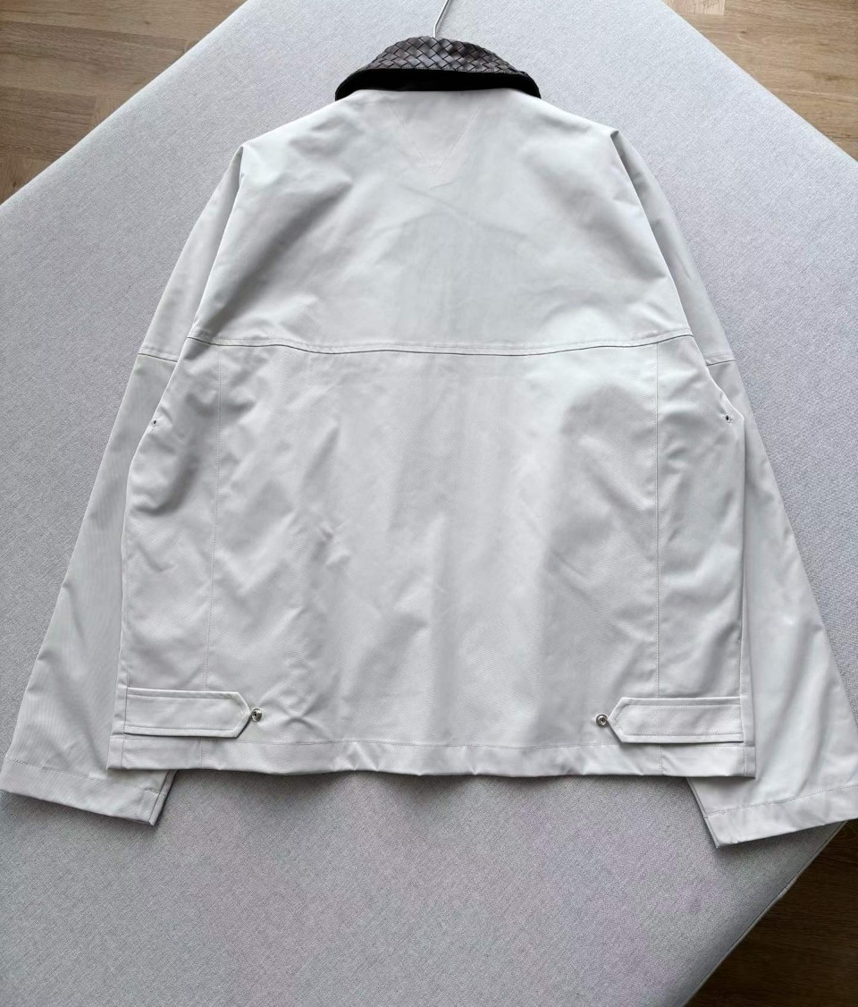 보테가베네타 인트레치아토 가죽 카라 자켓