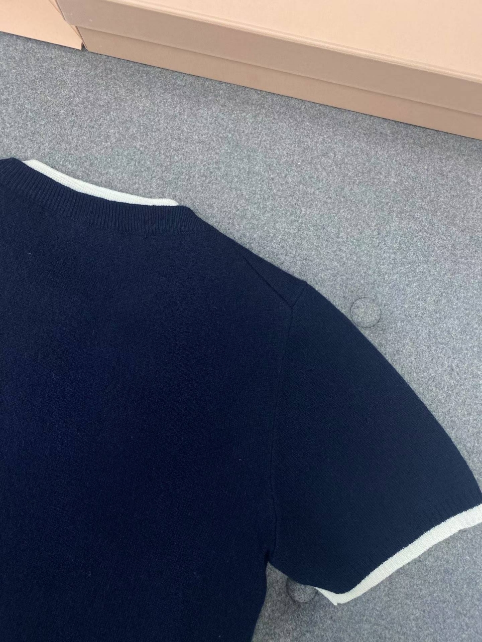 미우미우 캐시미어 크루넥 스웨터