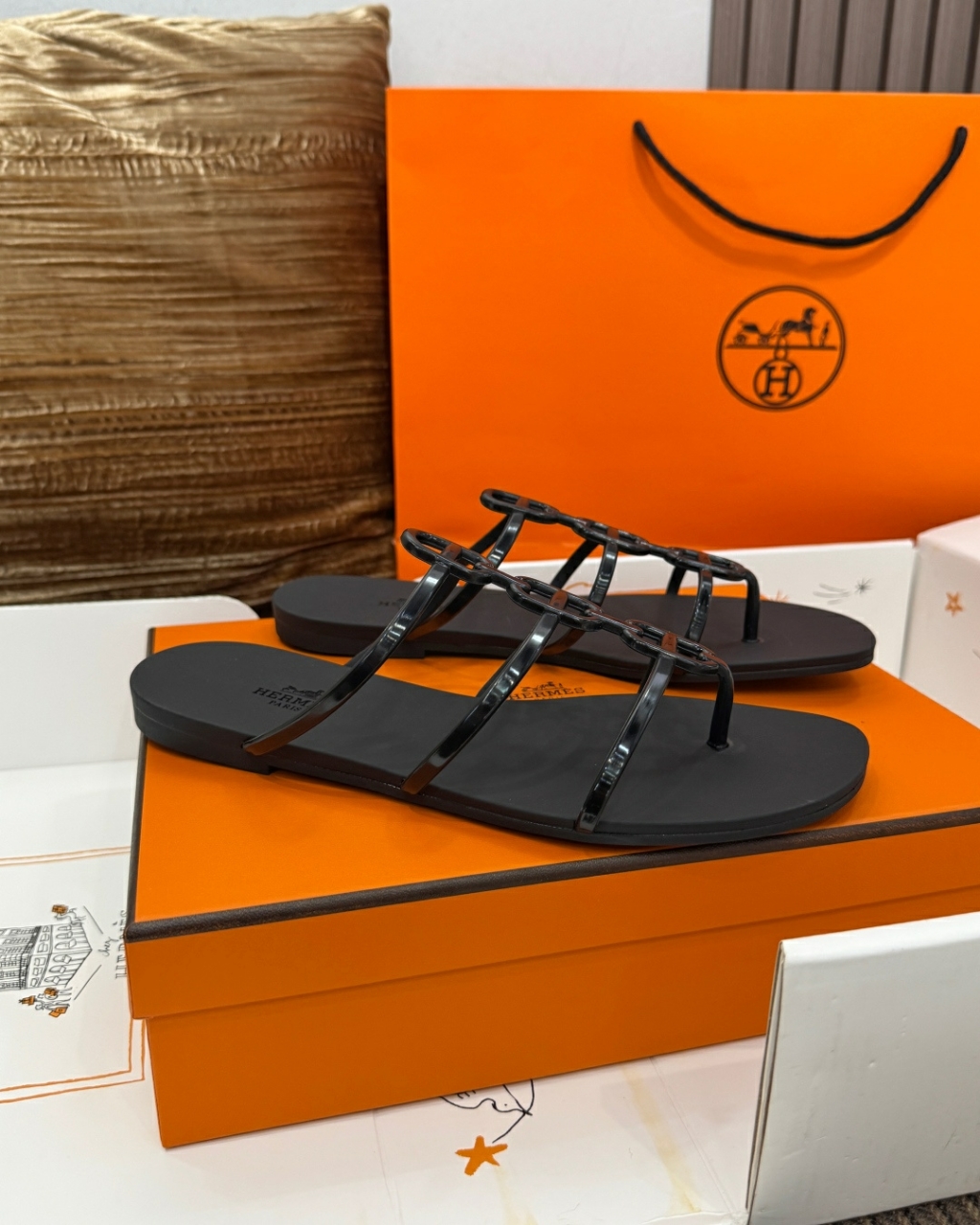 에르메스 Mykonos 샌들