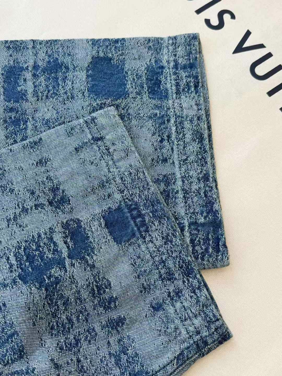 루이비통 모노그램 데님 반팔 셔츠