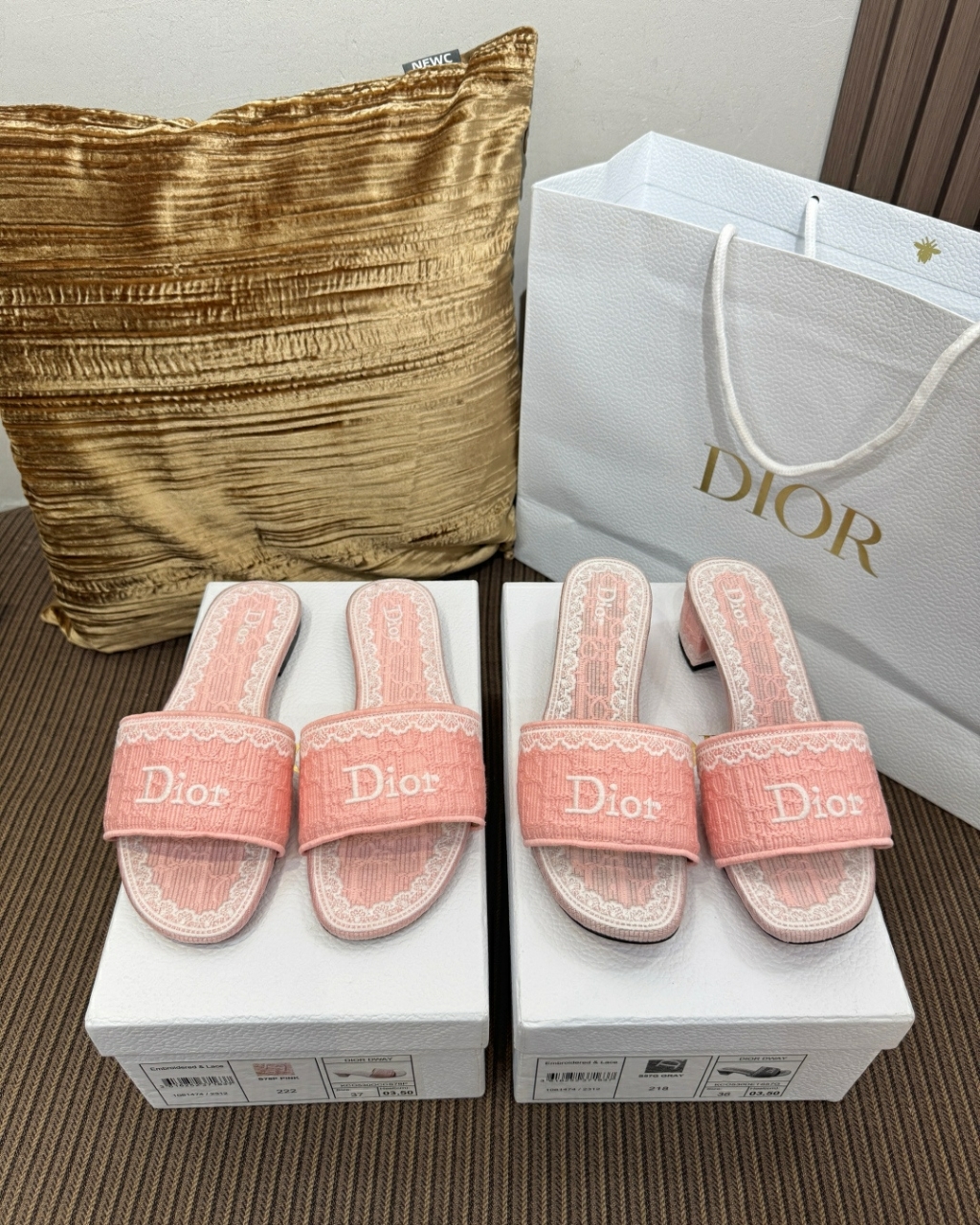 디올 덴텔 힐 슬라이드