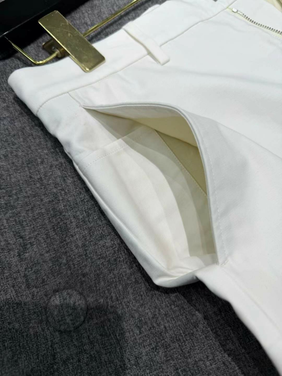 로로피아나 자르노 버뮤다 반바지