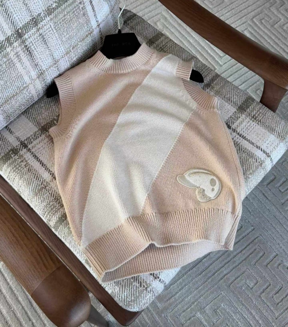 에르메스 니트 베스트