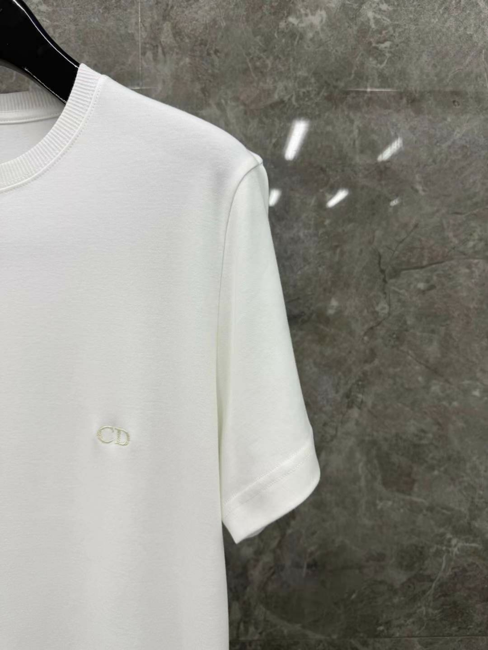 디올 CD 자수 반팔 니트
