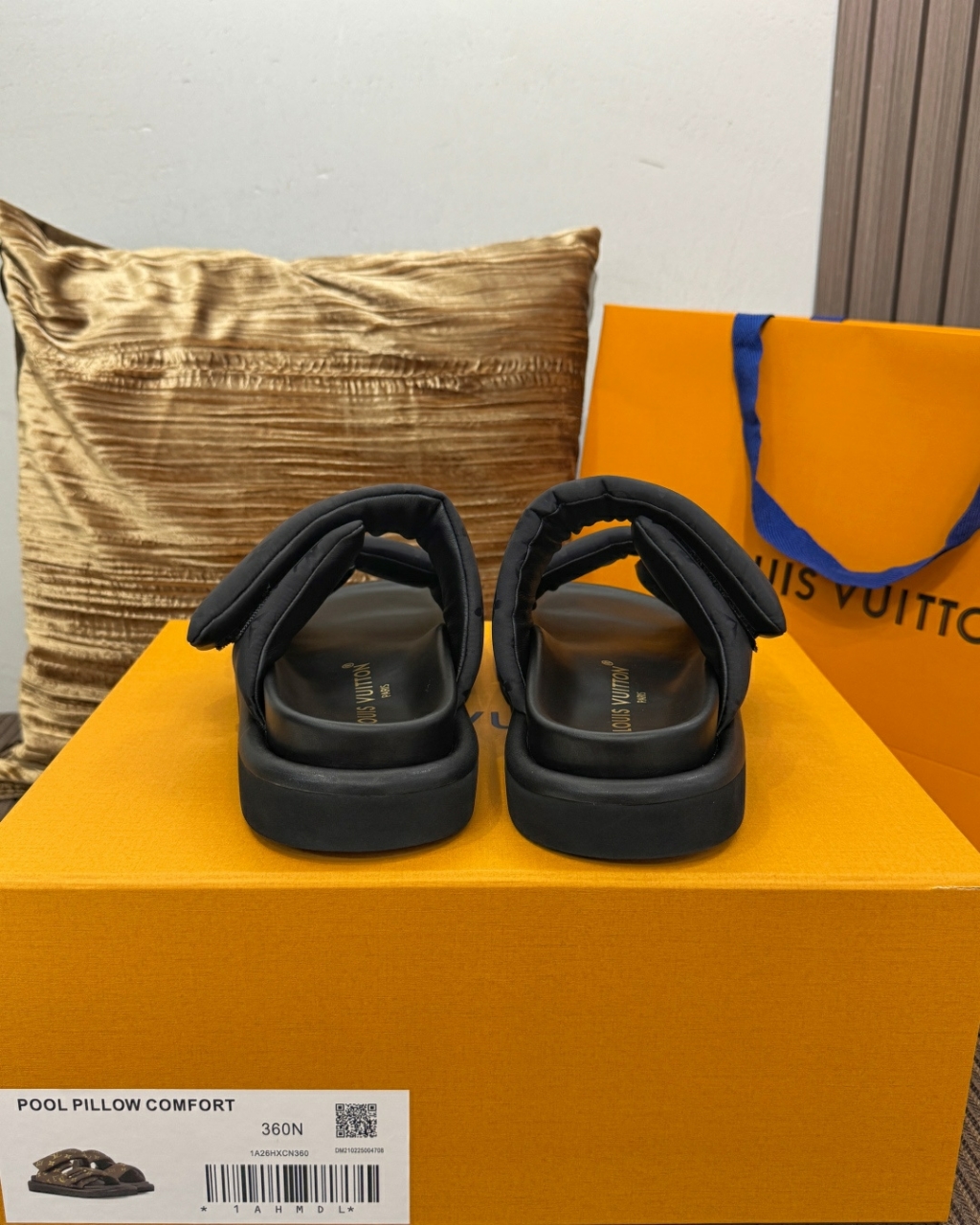 루이비통 풀 필로우 컴포트 뮬