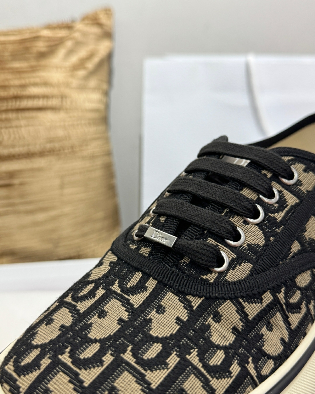 생로랑 LE LOAFER 뮬