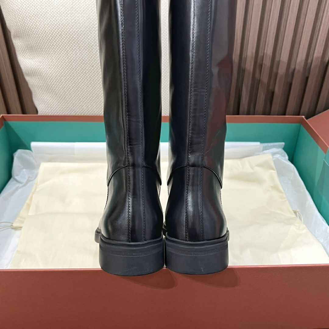 로로피아나 레더 부츠