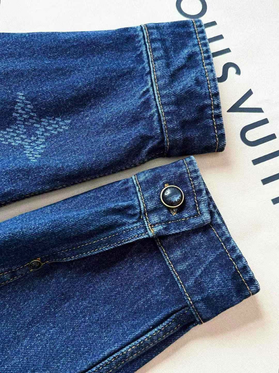 루이비통 모노그램 워트웨어 데님 오버셔츠