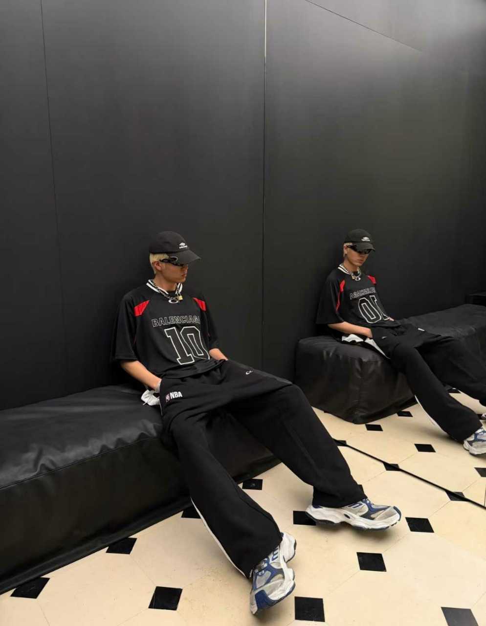 발렌시아가 NBA 오버사이즈 저지 티셔츠