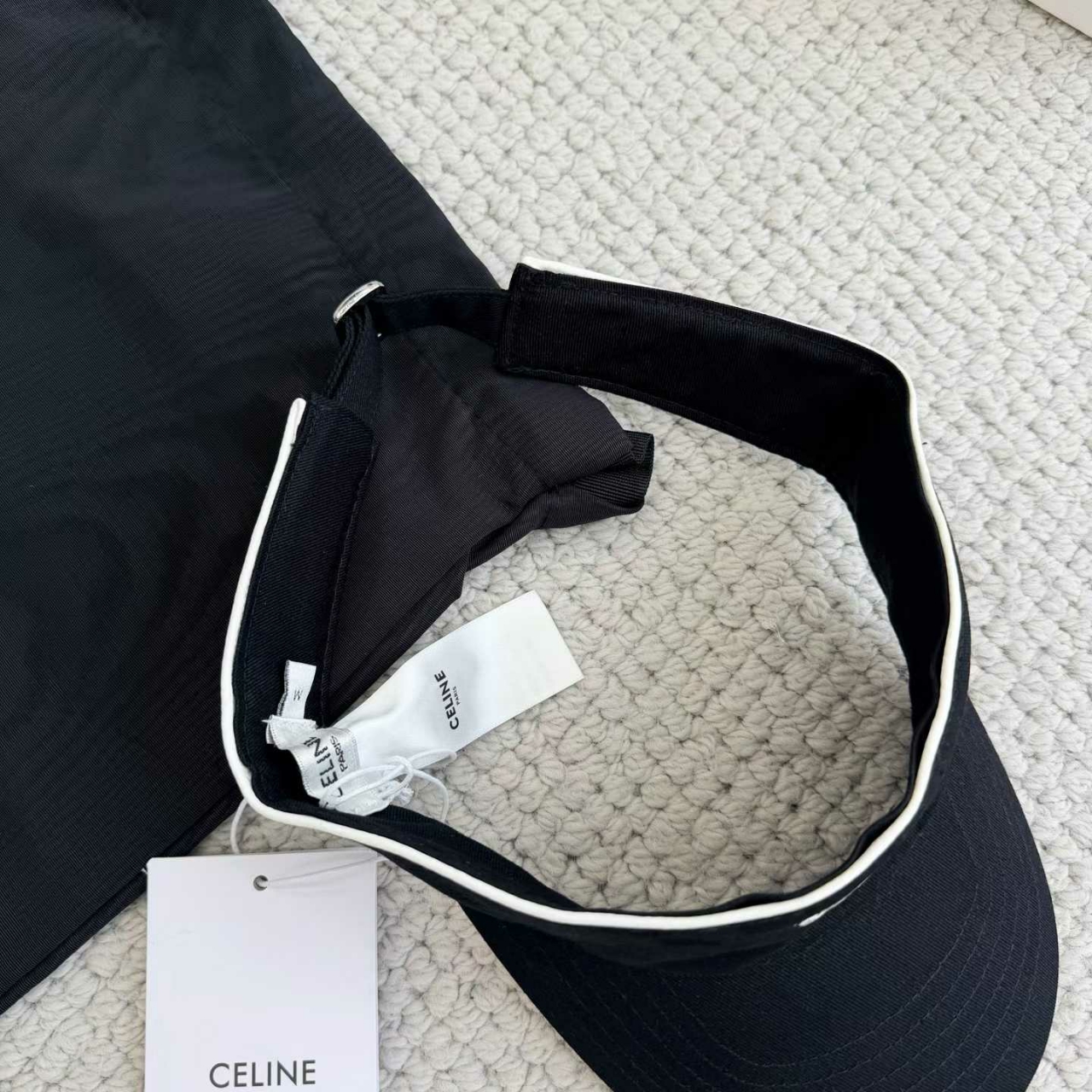 셀린느 트리옹프 썬캡