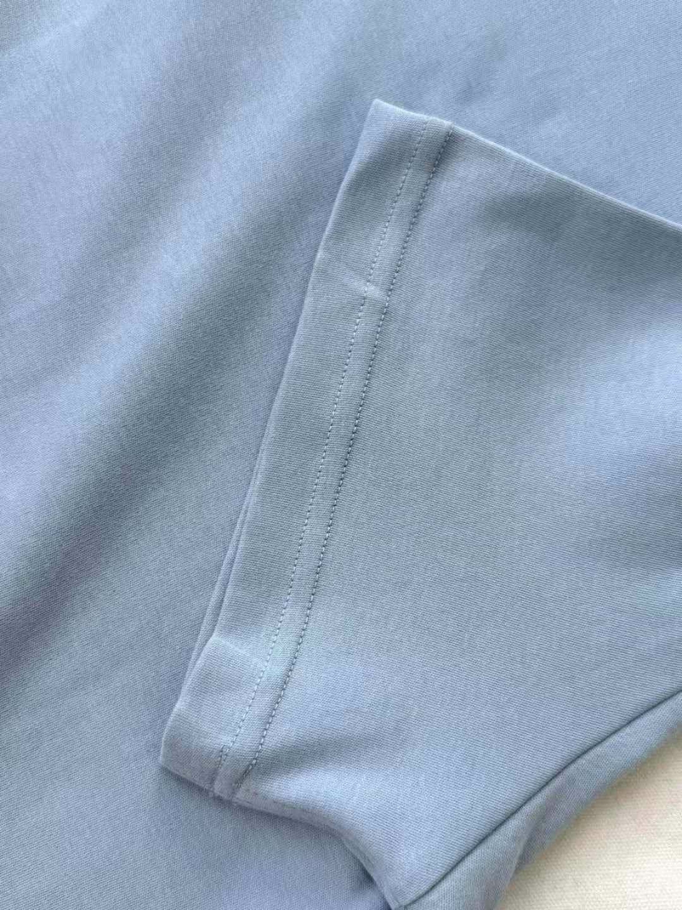 로로피아나 자수 코튼 크루넥 티셔츠