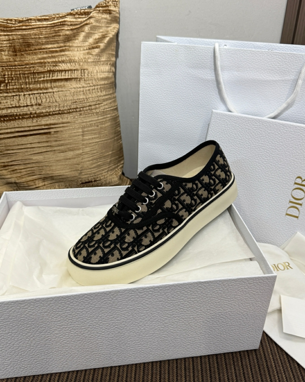 생로랑 LE LOAFER 뮬