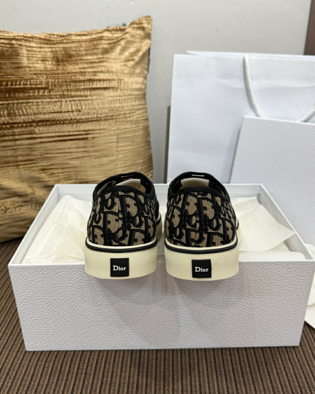 생로랑 LE LOAFER 뮬