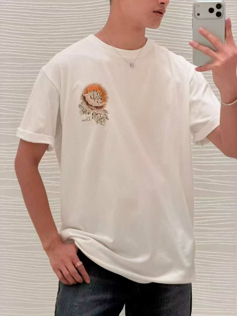 디올 비잔스 캐주얼 핏 티셔츠