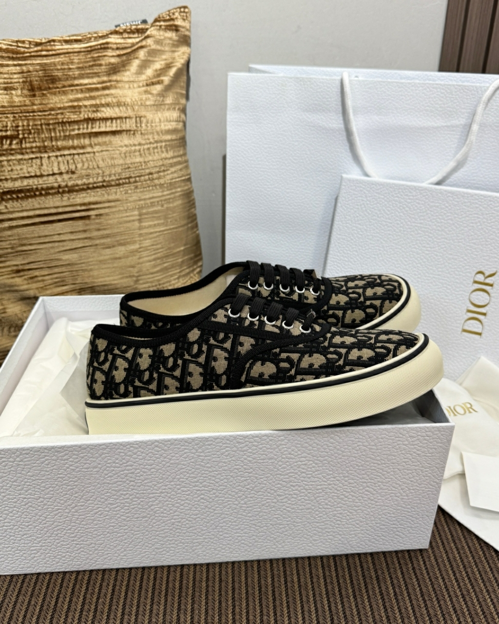 생로랑 LE LOAFER 뮬