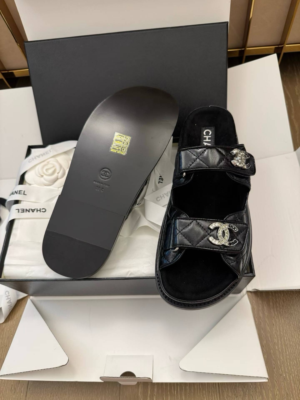 샤넬 CC로고 벨크로 샌들 *일대일 최고급 제품 Size 35 ~ 41 ( 225 ~ 265 )