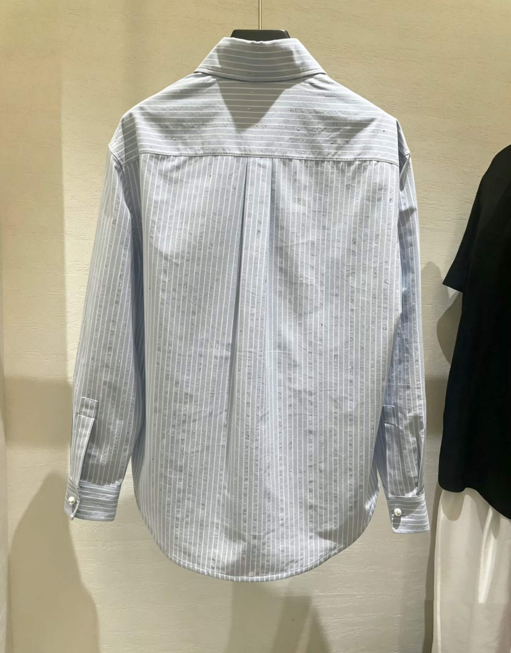 샤넬 CC로고 자수 스트라이프 셔츠