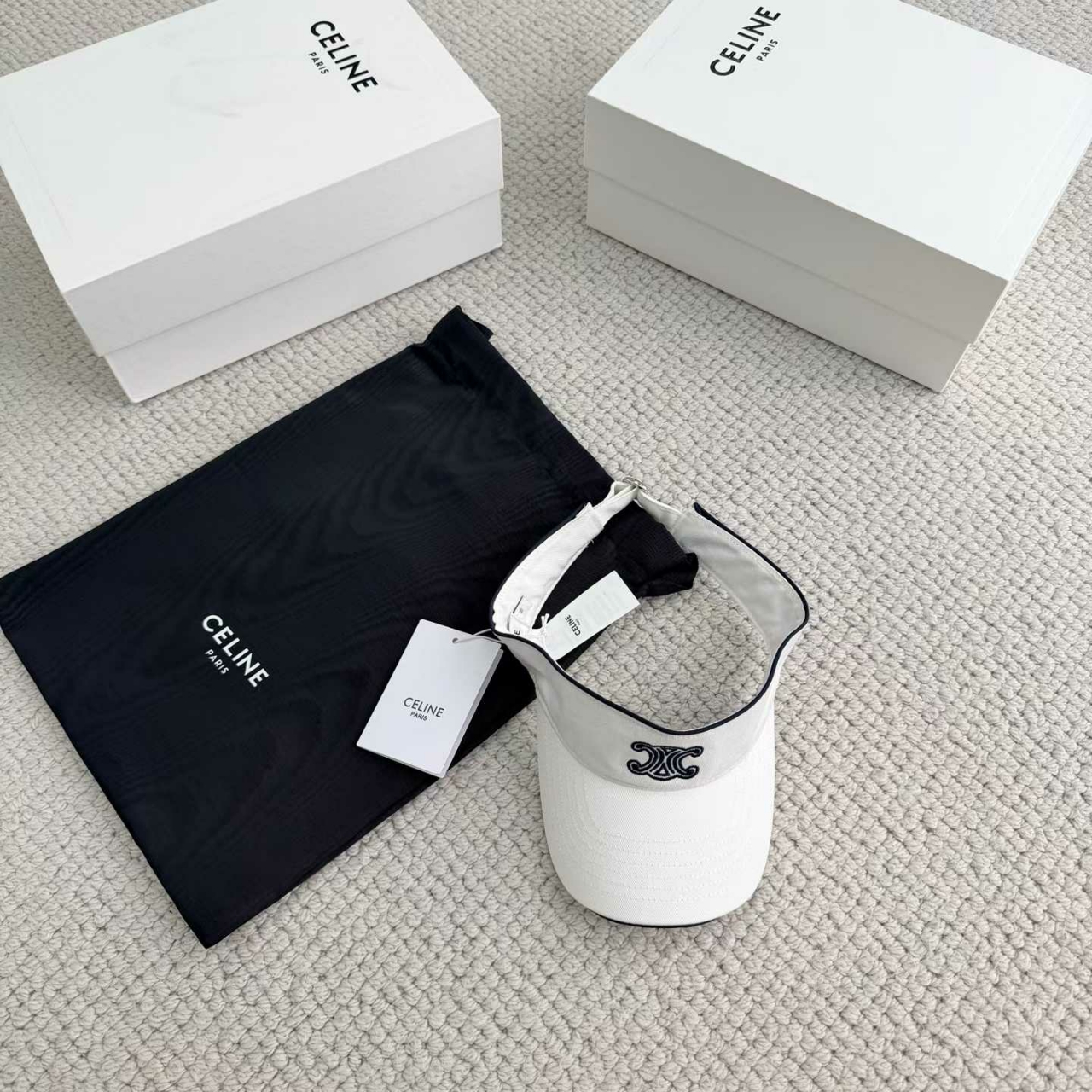 셀린느 트리옹프 썬캡