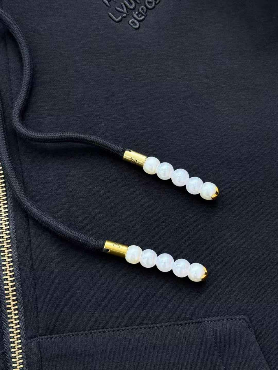 루이비통 엠브로이더드 후드 집업