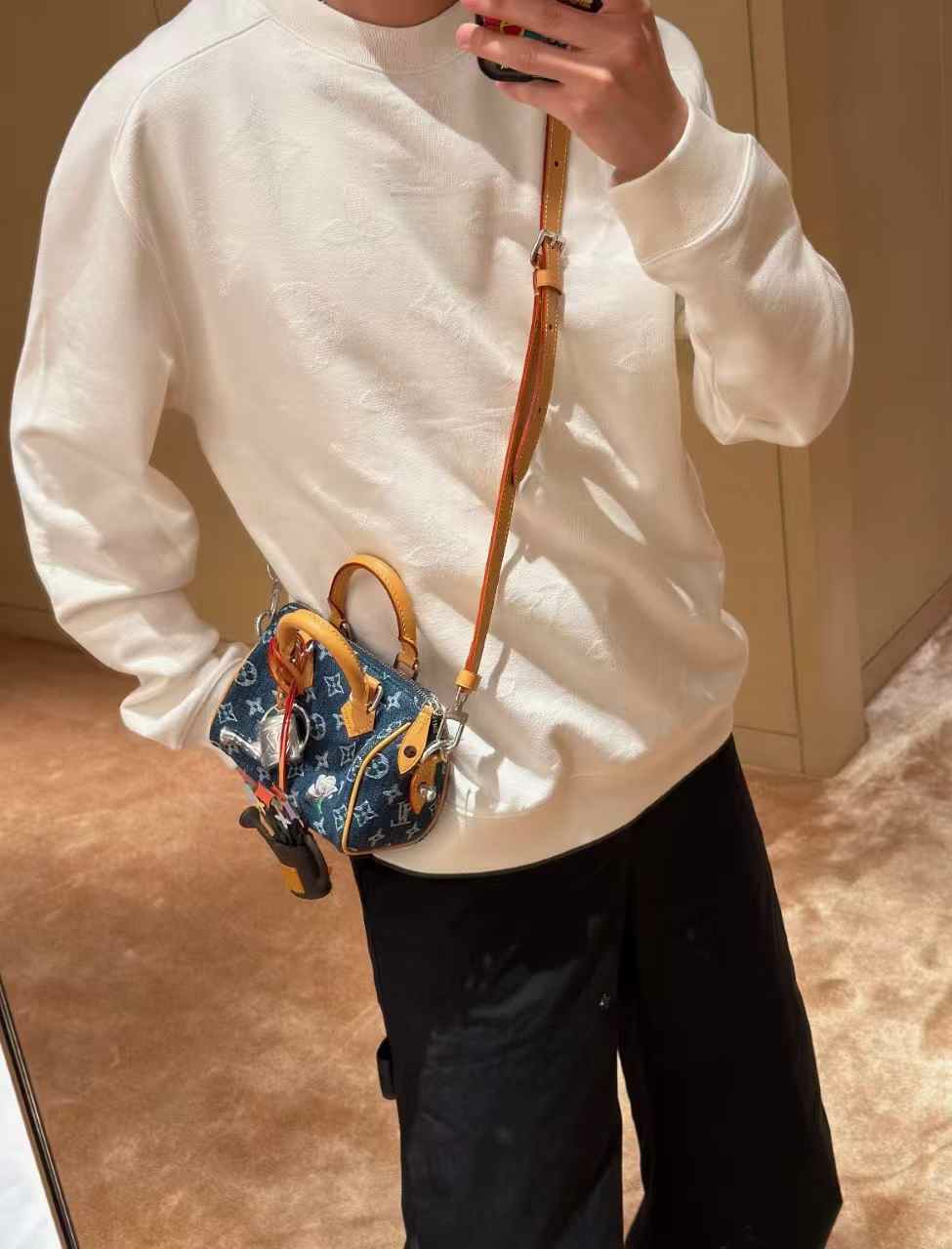루이비통 모노그램 자카드 스웨트셔츠