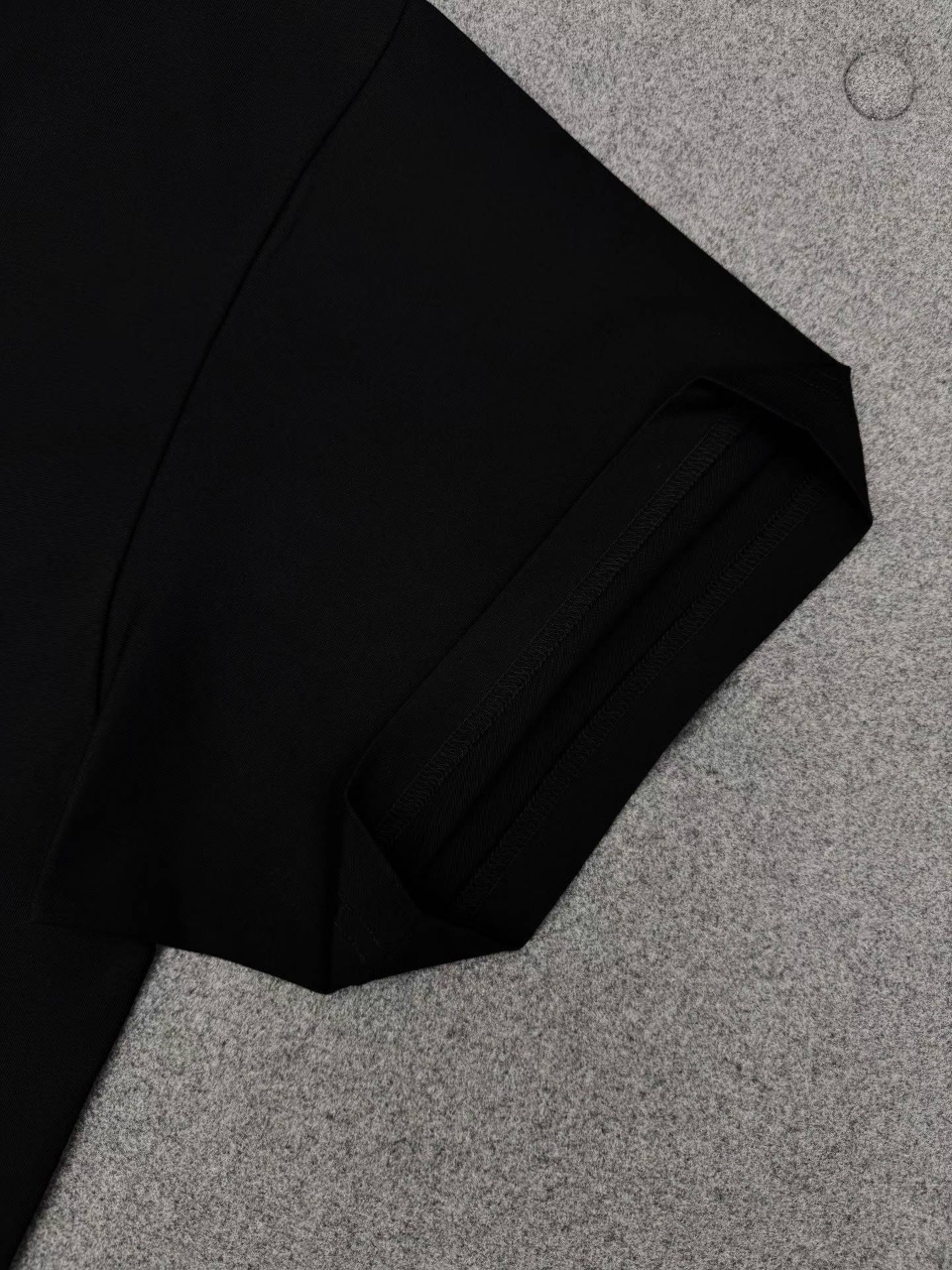 발렌시아가 레이디 인 쉐이드 오버사이즈 티셔츠