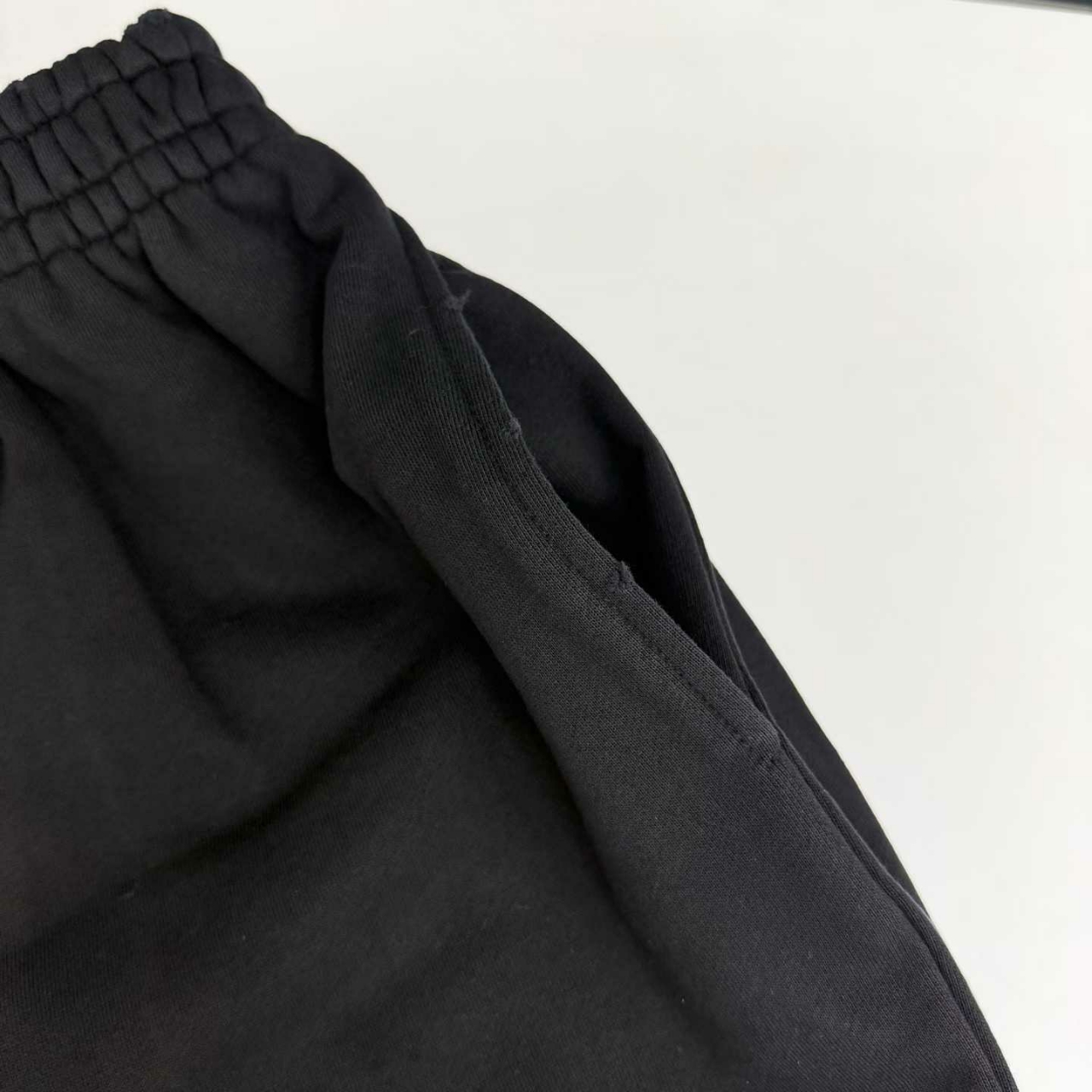 발렌시아가 스웨트 반바지