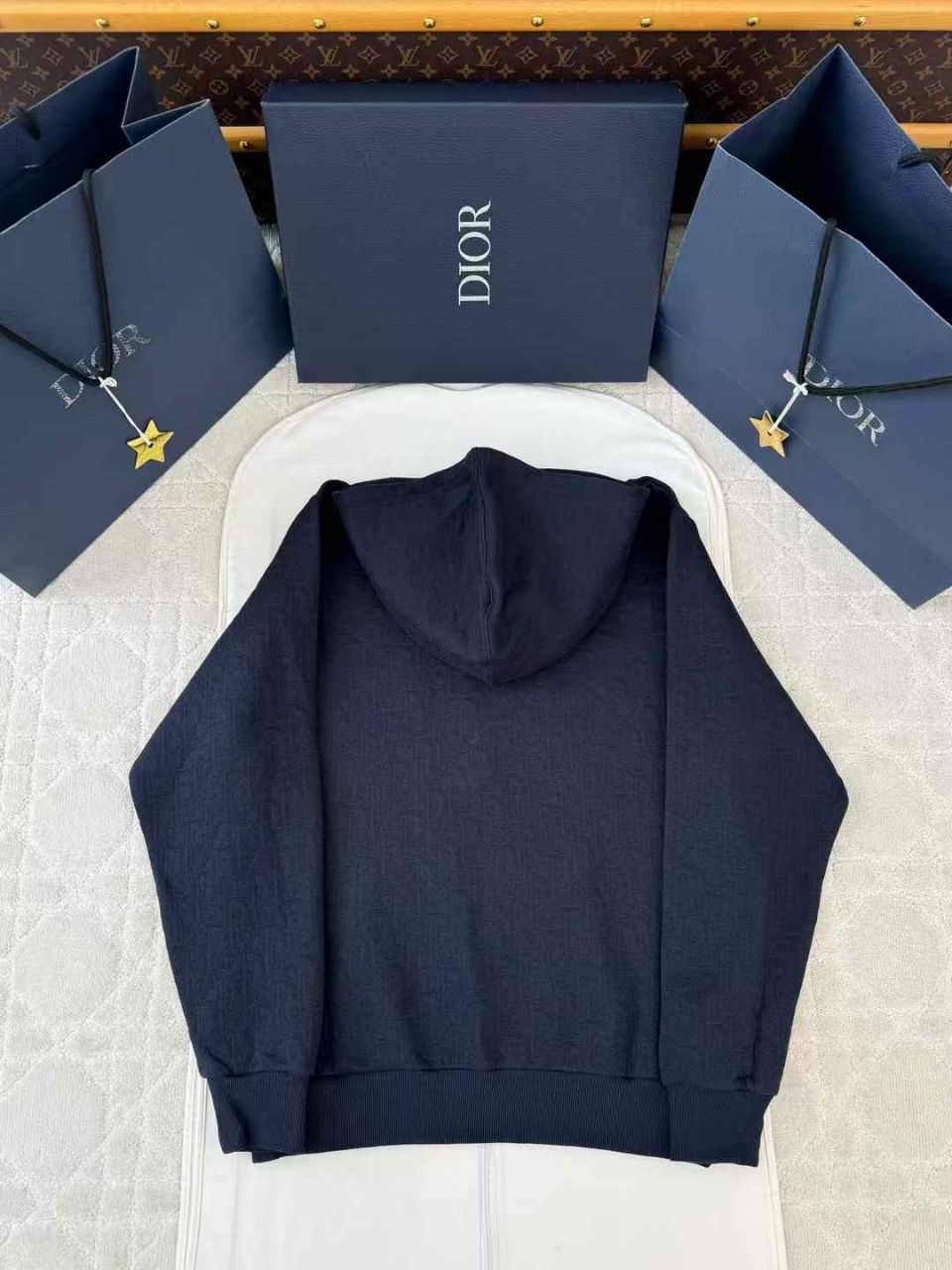 디올 오블리크 후드