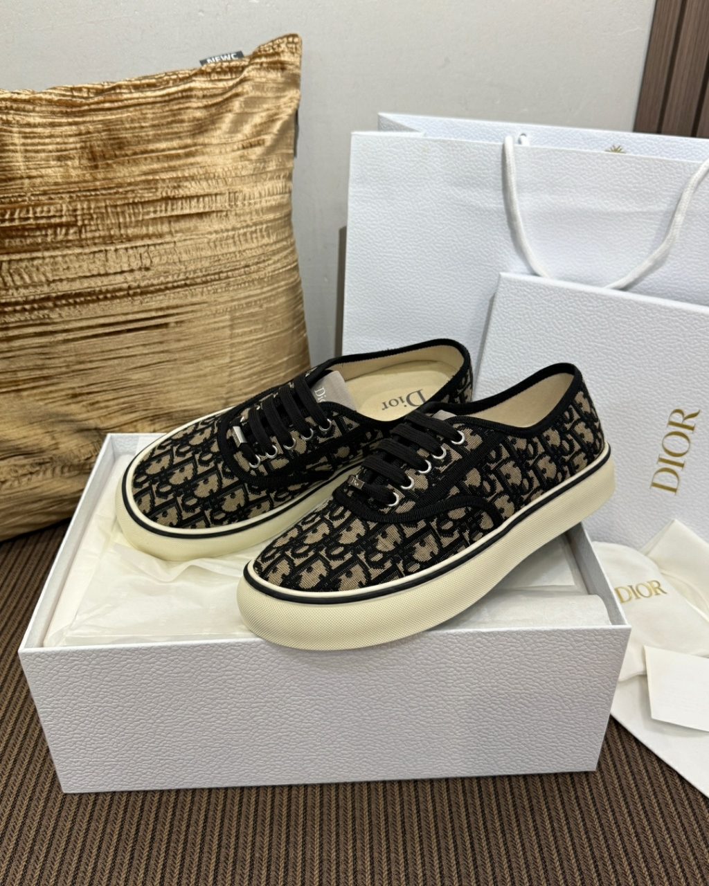 생로랑 LE LOAFER 뮬