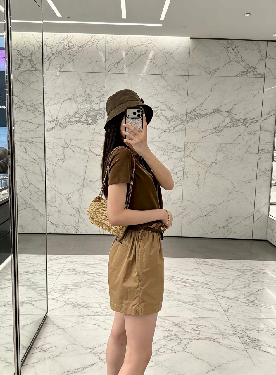 생로랑 코튼 페이퍼백 버뮤다 쇼츠