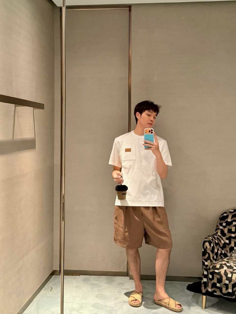 펜디 코튼 레귤러 핏 크루넥 티셔츠