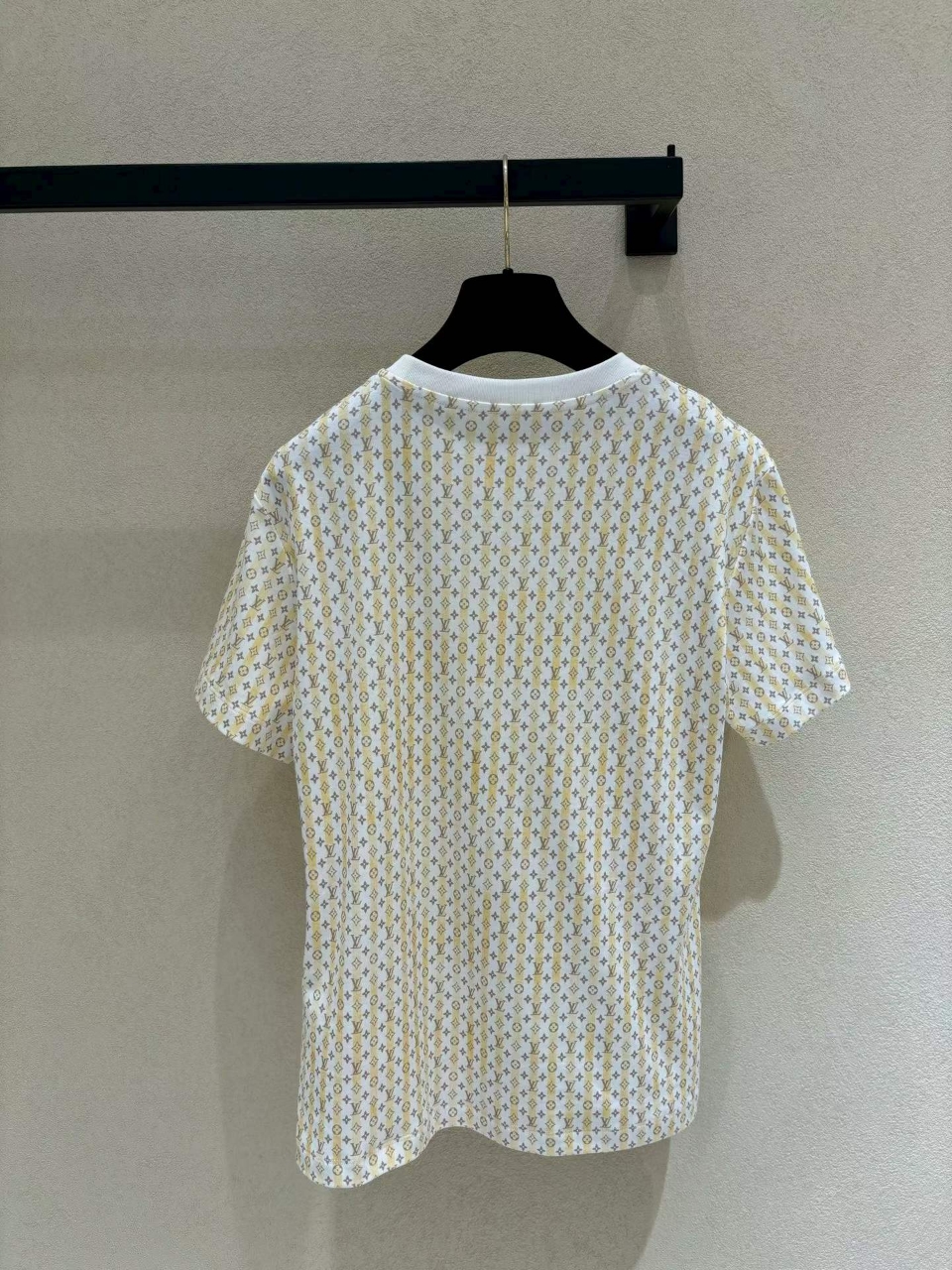 루이비통 모노그램 스트라이프 티셔츠
