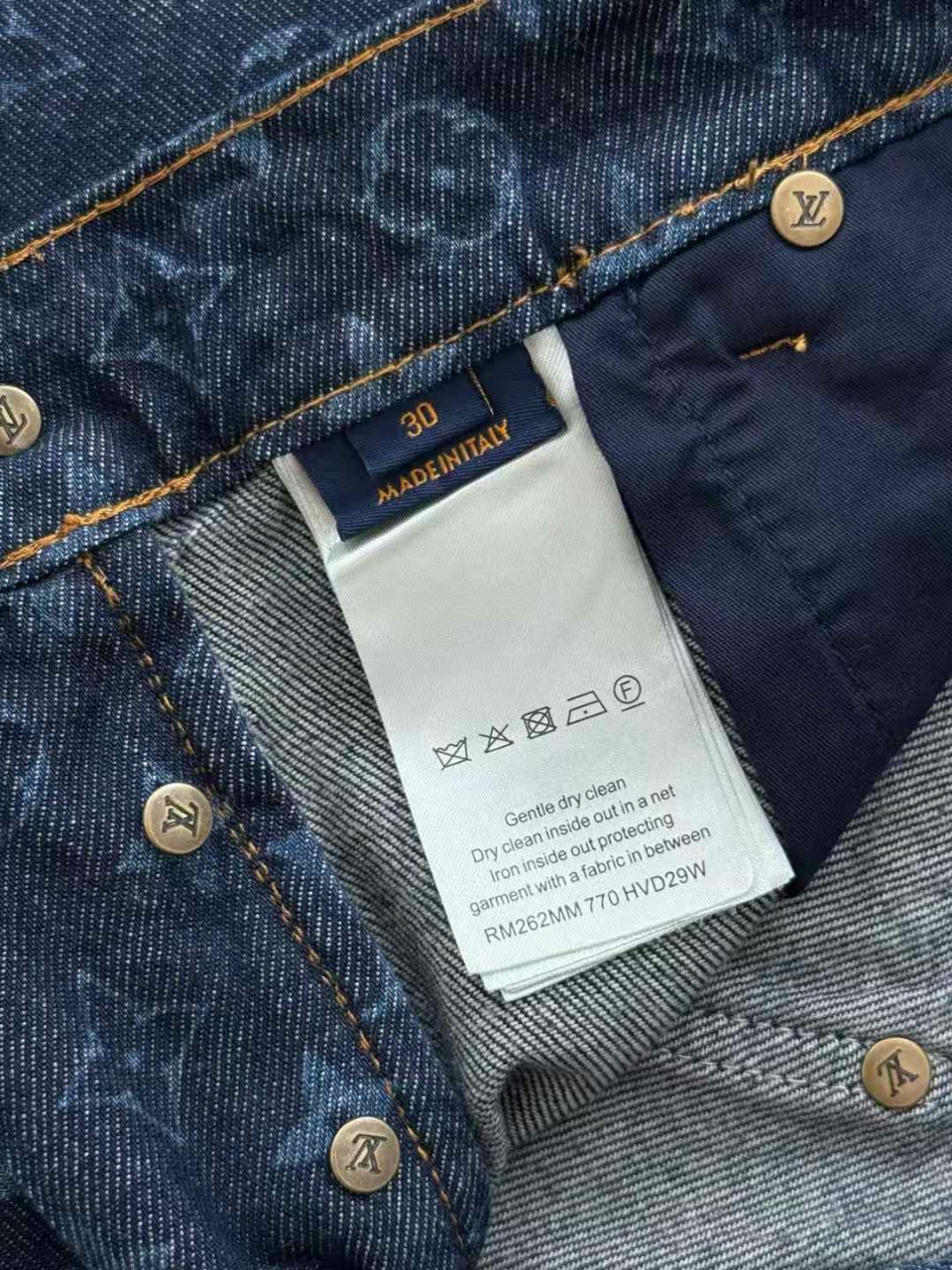 루이비통 모노그램 데님 반바지