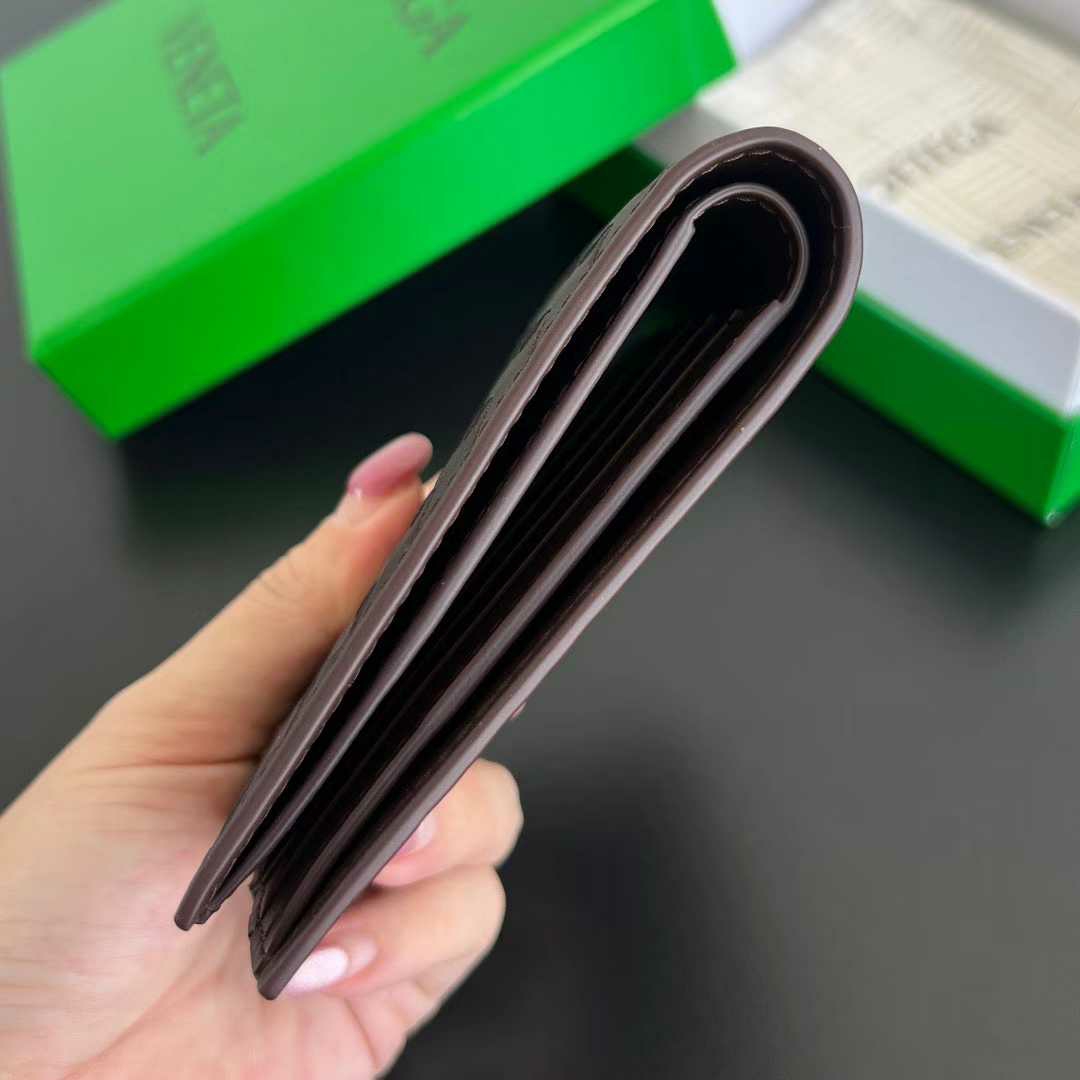 보테가베네타 피콜로 바이폴드 지갑